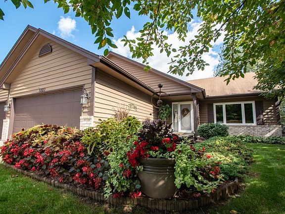 3rd image of 1023 Stewarton Dr