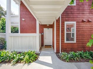 25 Marina Lakes Dr, Richmond, CA