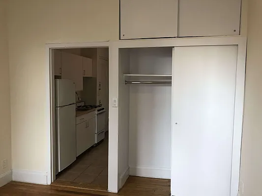 Rented by Waverly Realty Associates | media 10