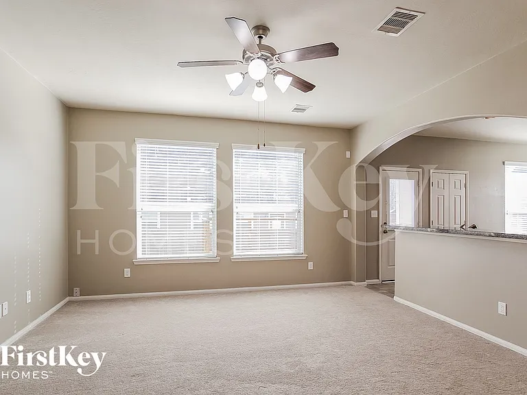 16318 River Wood Ct — Photo 3