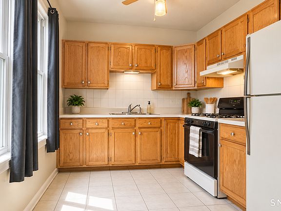 3rd image of 180 Beaver Street