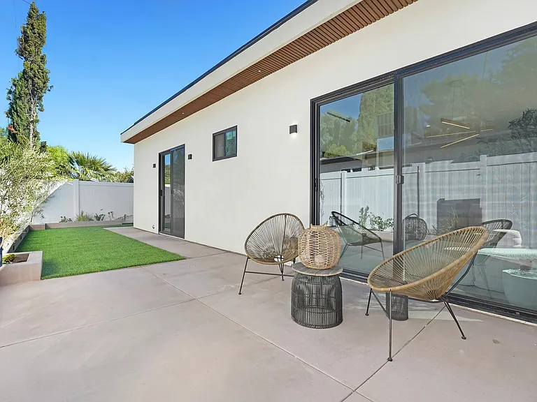 5408 Medina Rd — Photo 6
