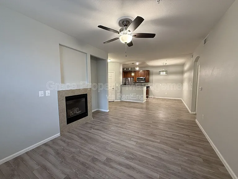 3035 Blue Sky Cir #10-105 — Photo 5