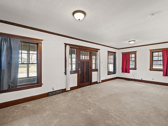 5th image of 1344 45th St