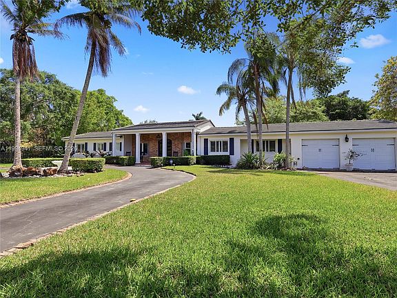 3rd image of 8500 SW 70th St