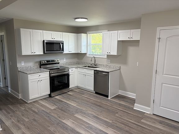 5th image of 1513 Ridgewood Ct E