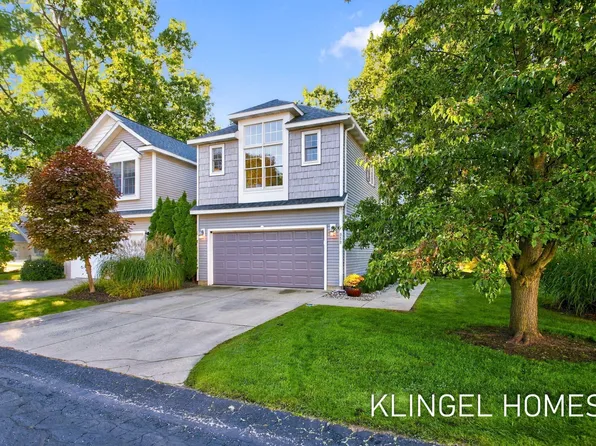 858 Bluff Creek Dr, Grand Haven, MI 49417