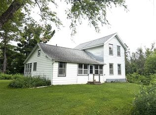 W12272 E Giloy Rd, Humbird, WI 54746