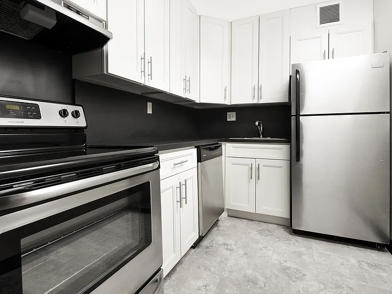New Haven Towers — Photo 2
