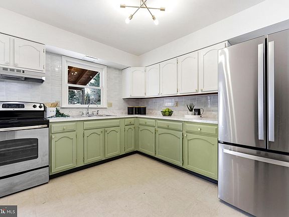 3rd image of 4579 Dave Rill Rd