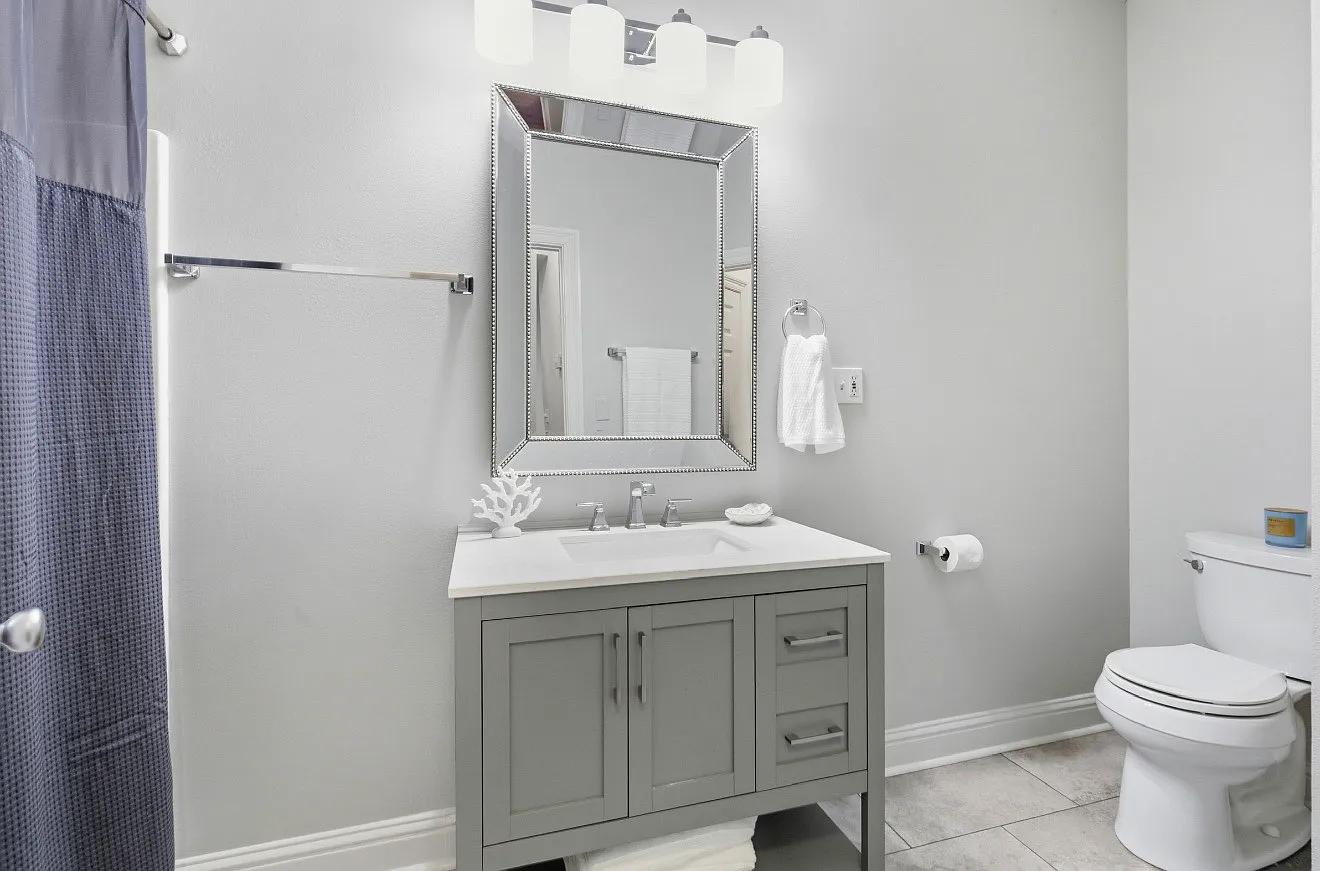 3 bed, 2000 sqft, $2,700 — Photo 4
