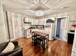 220 Hanover St APT 14, Boston, MA 02113