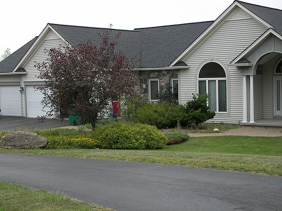 Ranch Style w/walkout