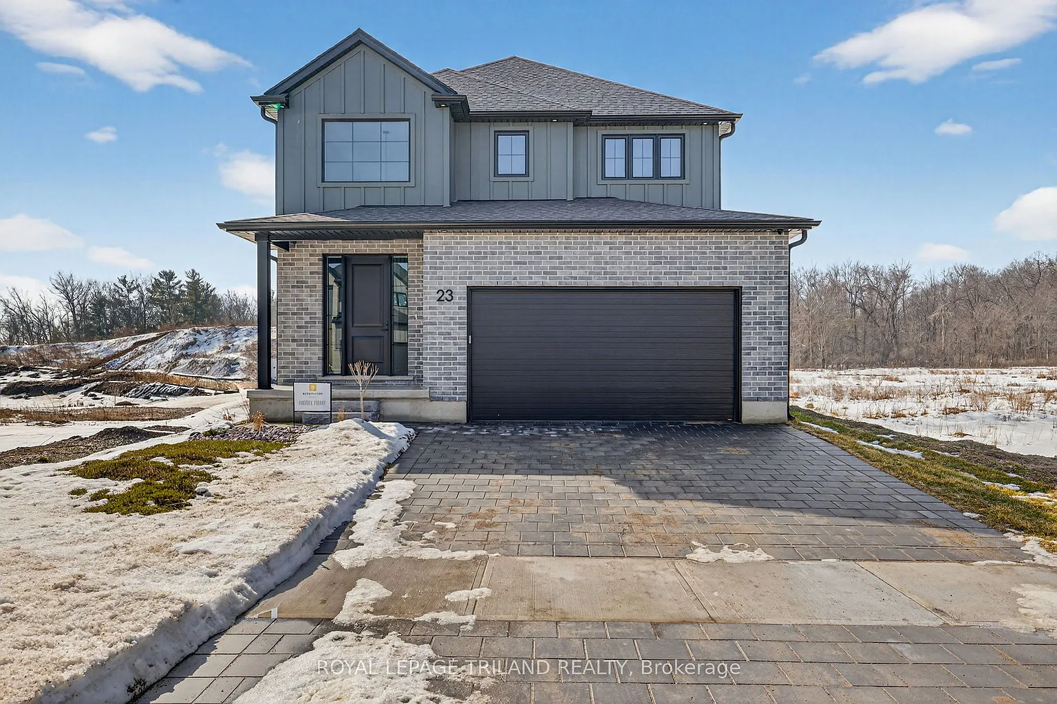 23 Allister Dr photo 1