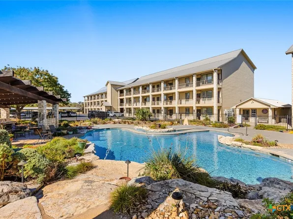 130 Sobrante Rd Unit 204, Morgans Pt Resort, TX 76513