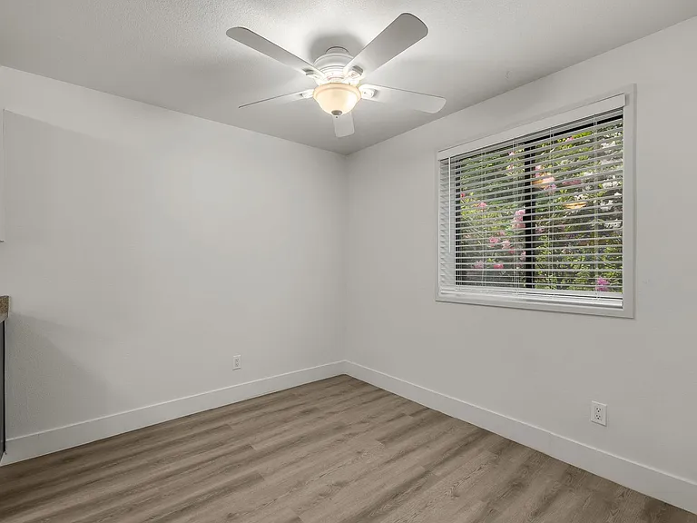 Erica Village — Photo 14