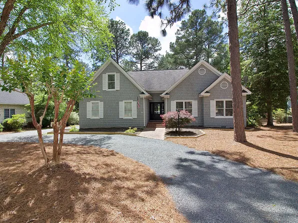 390 Sugar Pine Dr, Pinehurst, NC 28374