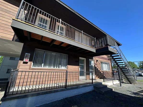 2166 Placer St, Redding, CA 96001