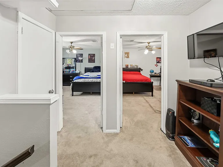 19302 Forest Fern Ct — Photo 17