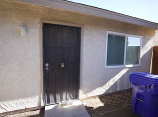 21355 Bear Valley Rd APT B, Apple Valley, CA 92308