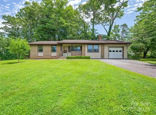 131 Maywood Rd, Hendersonville, NC 28792