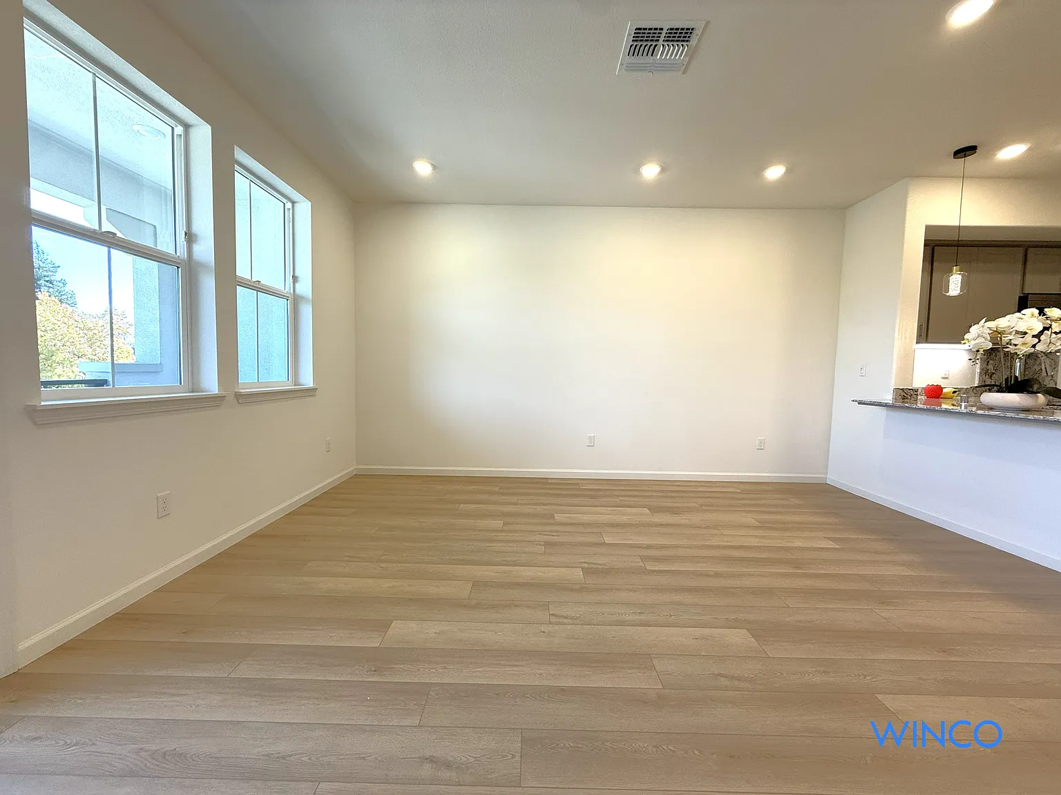 3 bed, $5,000 — Photo 2