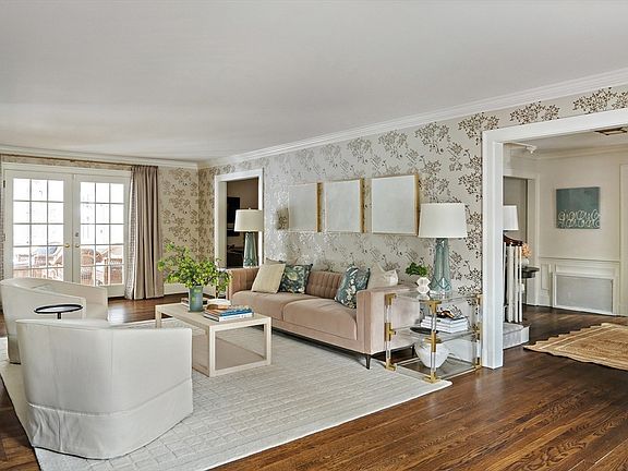 4th image of 10 Lanark Rd