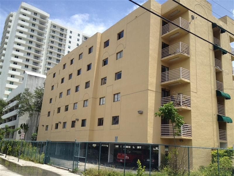 2nd image of 1498 NW 15th St APT 105