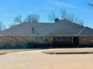901 W Park Ln, Kingfisher, OK 73750