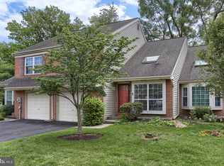 5489 Grouse Dr, Harrisburg, PA 17111