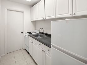 8 Golf St, Asheville, NC