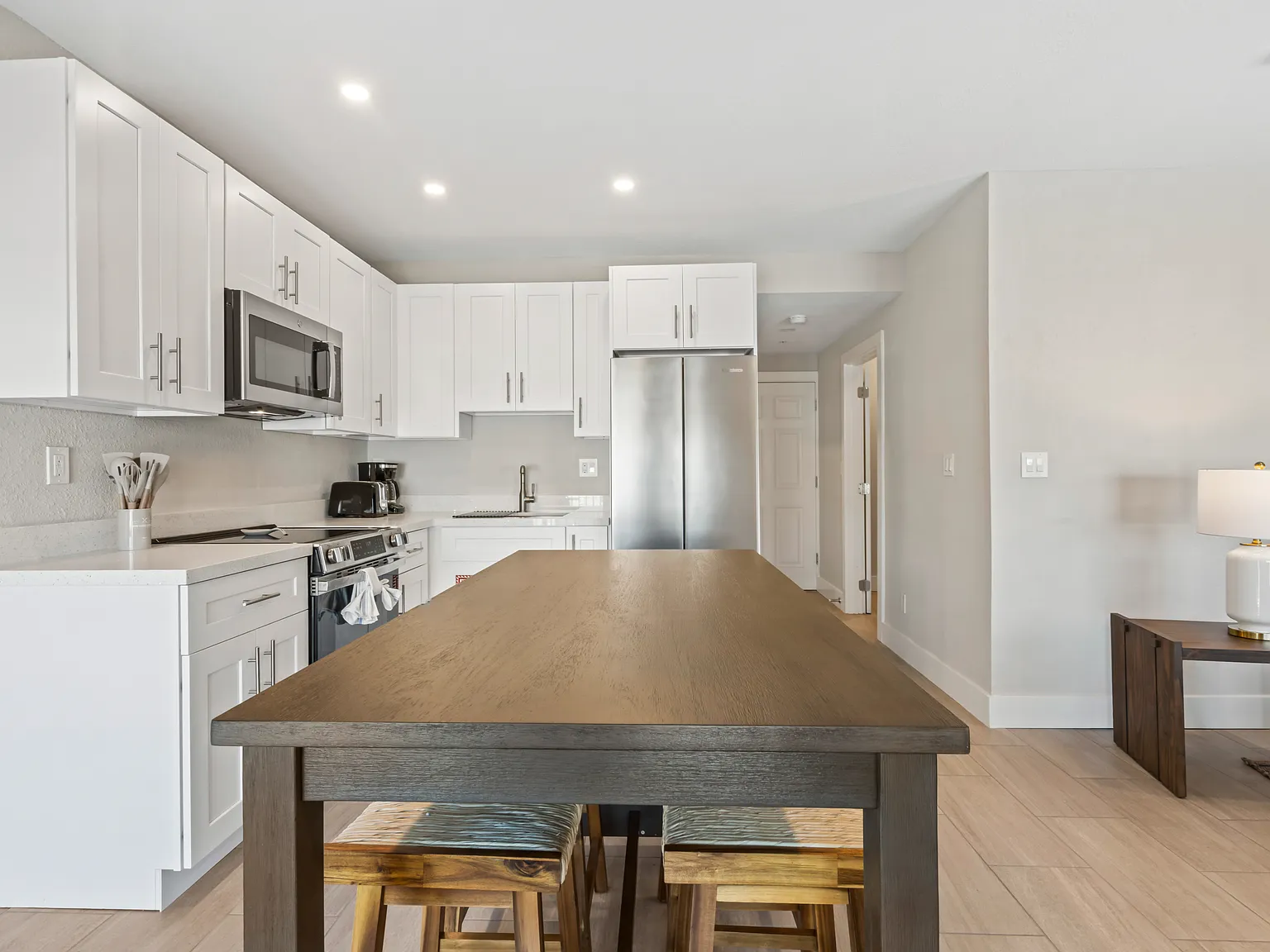 1 bed, $3,050 — Photo 3