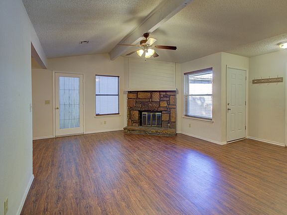 3rd image of 1524 E 67th Ct