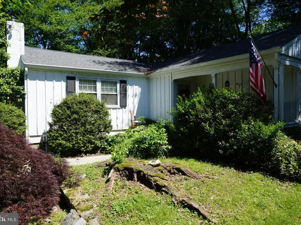 240 Edison Furlong Rd, Doylestown, PA 18901