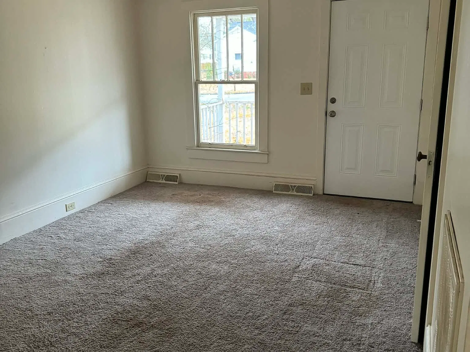 2 bed, 1256 sqft, $1,100 — Photo 2