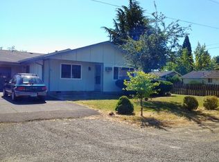 415 S 11th St, Lebanon, OR 97355