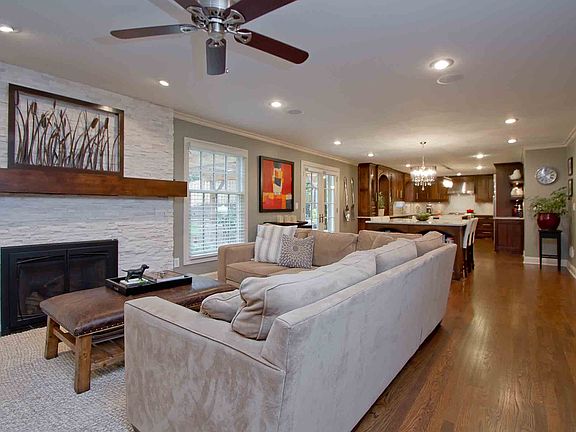 5th image of 3007 W 67th St