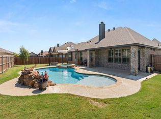 833 Rustic Trl, Midlothian, TX 76065