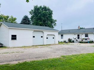 9955 E Browns Rd, Clare, MI 48617