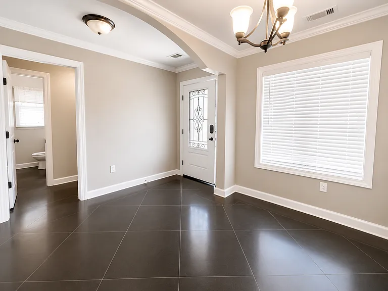 4821 Ocean Dr — Photo 3