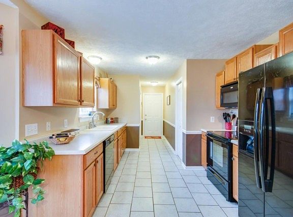 5th image of 3010 Arthur Dr