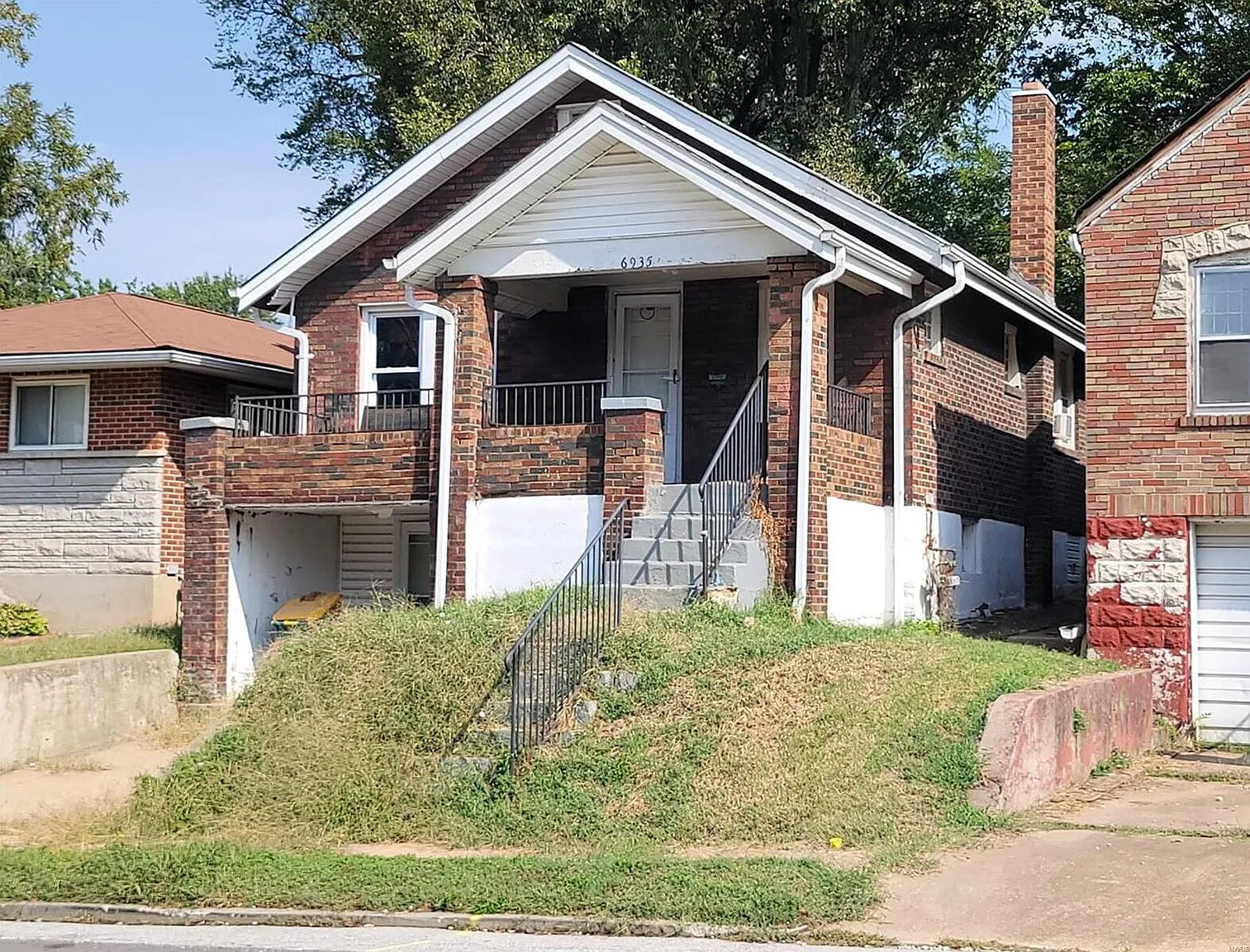 6935 Edison Ave photo 1