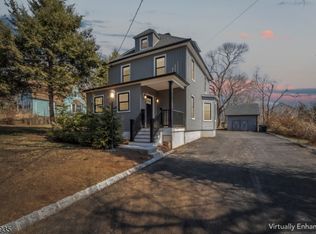 64 Hillcrest Rd, Watchung, NJ 07069