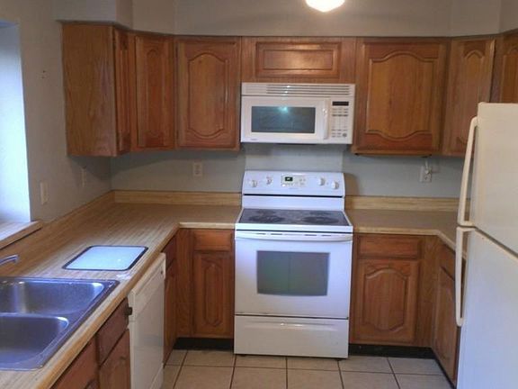 2nd image of 4324 N Colony Blvd