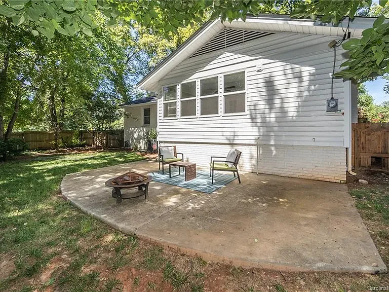 5875 Wedgewood Dr — Photo 23