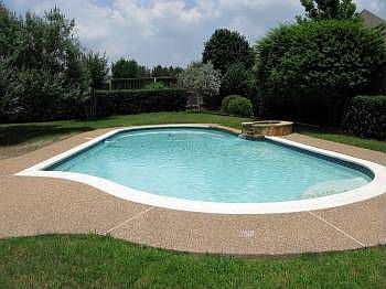 5th image of 807 Columbia Dr