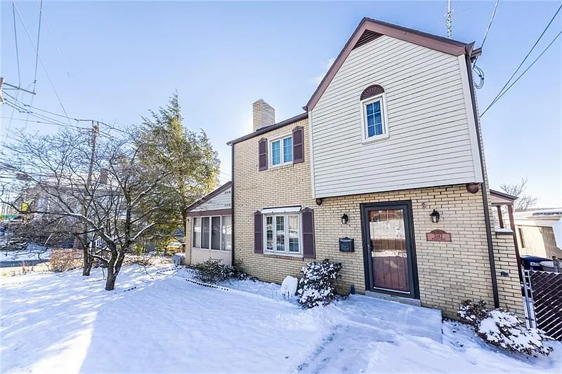 3142 Willett Rd photo 1
