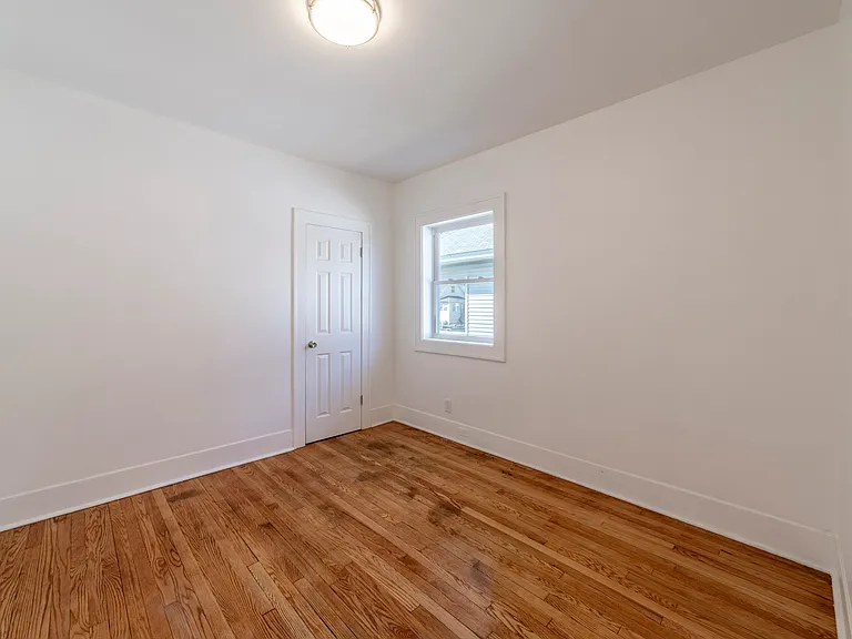 553 Highland St — Photo 22