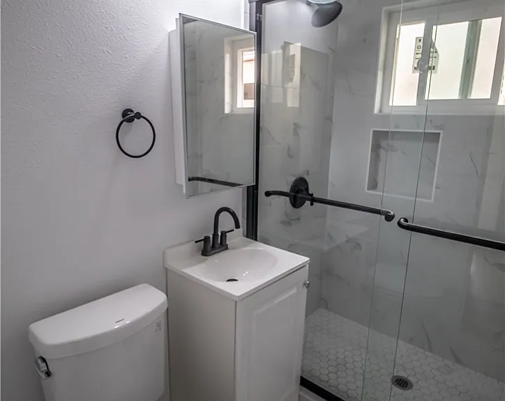 2212 N Continental Ave #B — Photo 10