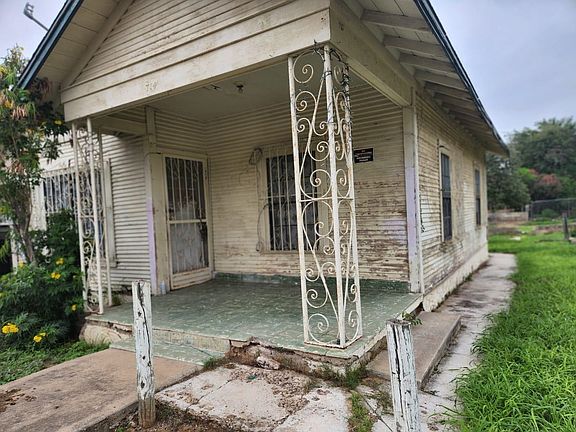 5th image of 714 E Guerrero St